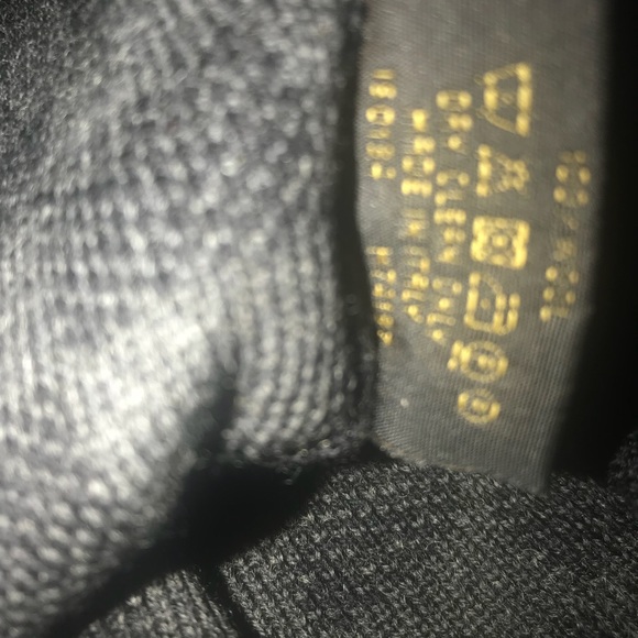 Louis Vuitton Winter Hat - Picture 4 of 5